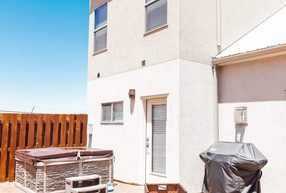 Upscale Rustic Moab Home - Moab, Utah