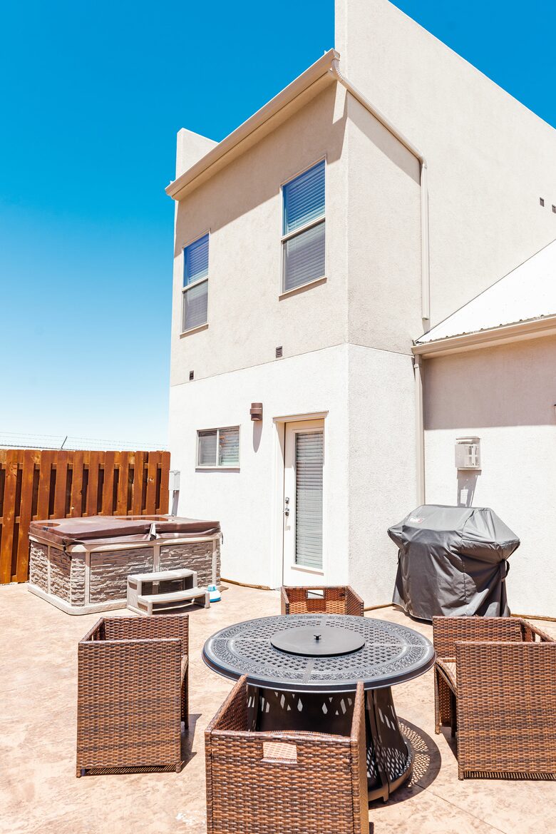 Upscale Rustic Moab Home - Moab, Utah