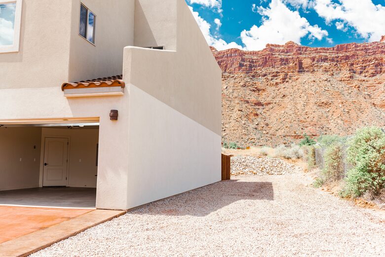 Upscale Rustic Moab Home - Moab, Utah