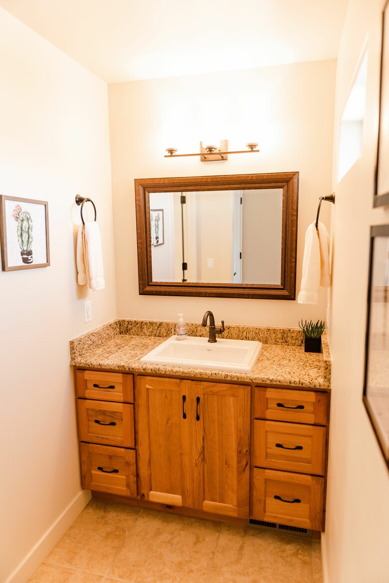 Upscale Rustic Moab Home - Moab, Utah