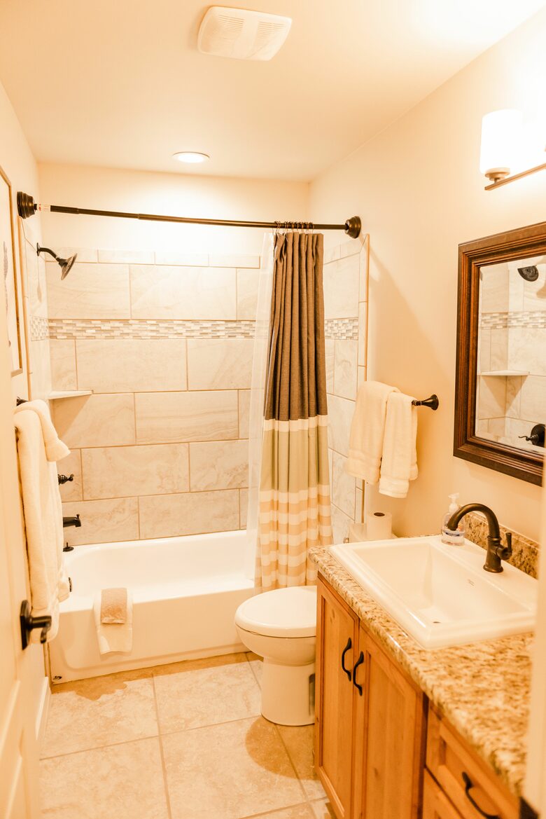 Upscale Rustic Moab Home - Moab, Utah