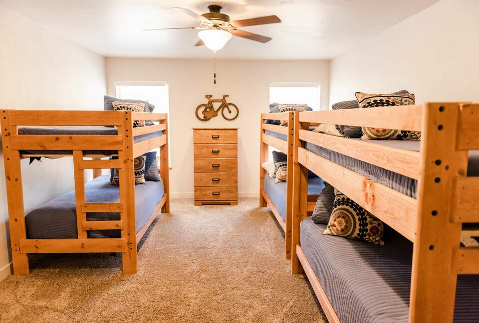 Upscale Rustic Moab Home - Moab, Utah