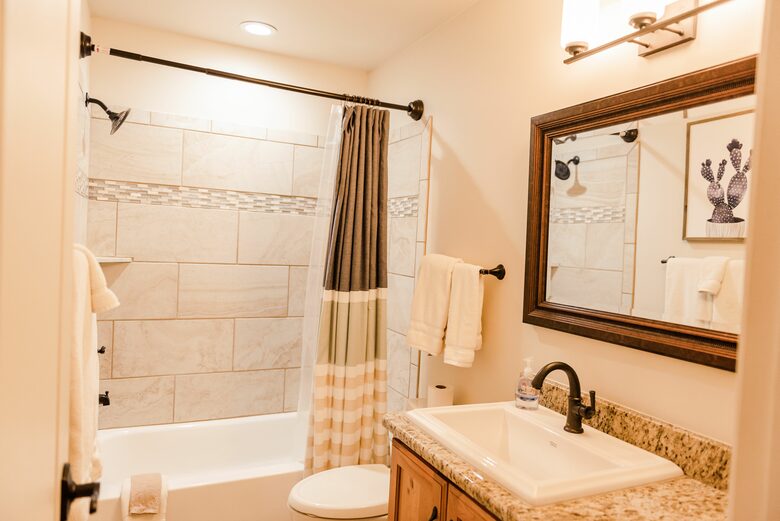 Upscale Rustic Moab Home - Moab, Utah