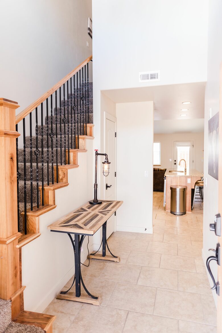 Upscale Rustic Moab Home - Moab, Utah