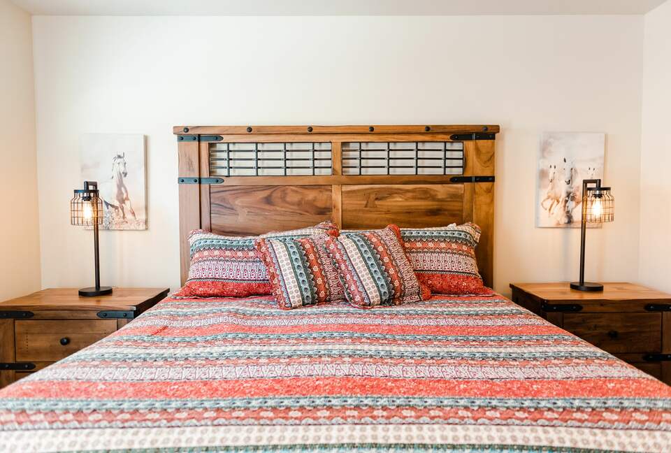 Upscale Rustic Moab Home - Moab, Utah