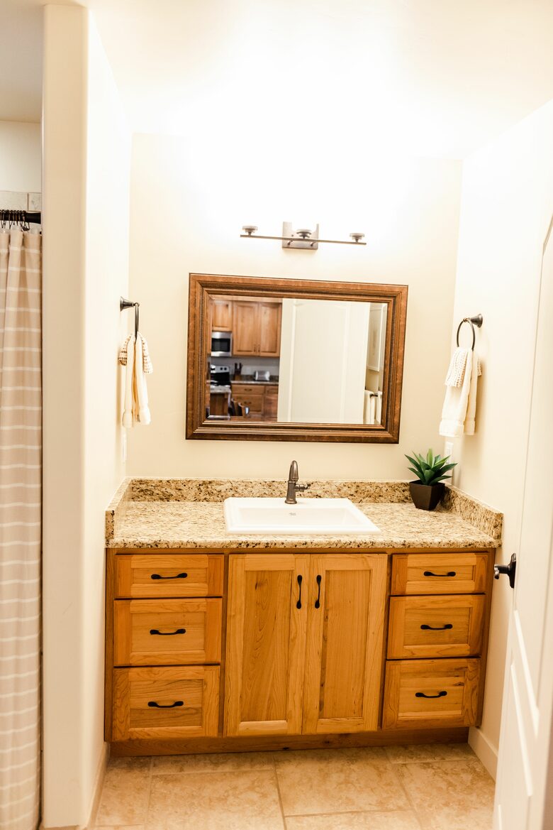 Upscale Rustic Moab Home - Moab, Utah