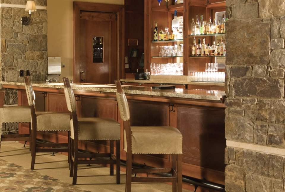 Four Seasons Jackson Hole - Three-Bedroom Resort Residence - Jackson Hole, Wyoming