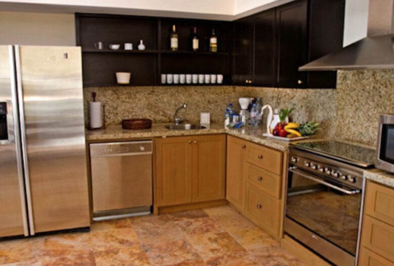 THE MONTECRISTO ESTATES - THREE BEDROOM VILLA - Cabo San Lucas, Mexico