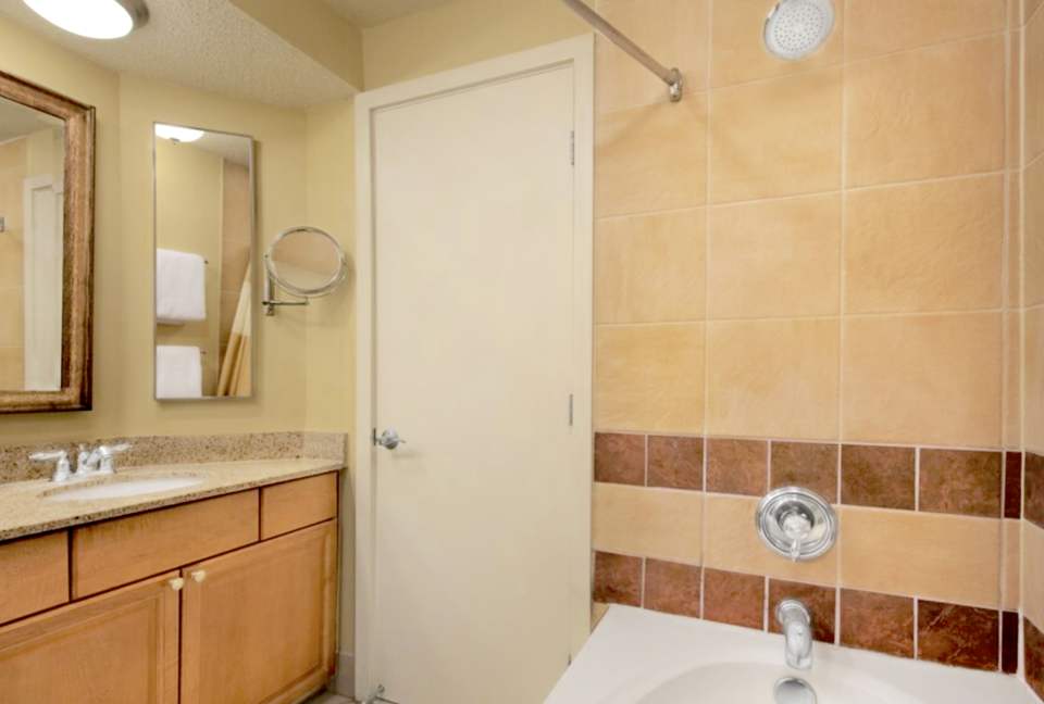 Marriott's Harbour Pointe at Shelter Cove - Two-Bedroom Residence - Hilton Head, South Carolina