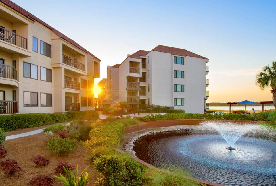 Marriott's Harbour Pointe at Shelter Cove - Two-Bedroom Residence - Hilton Head, South Carolina