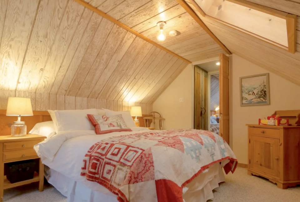 Cozy Tahoe Vista Cabin - Kings Beach, California