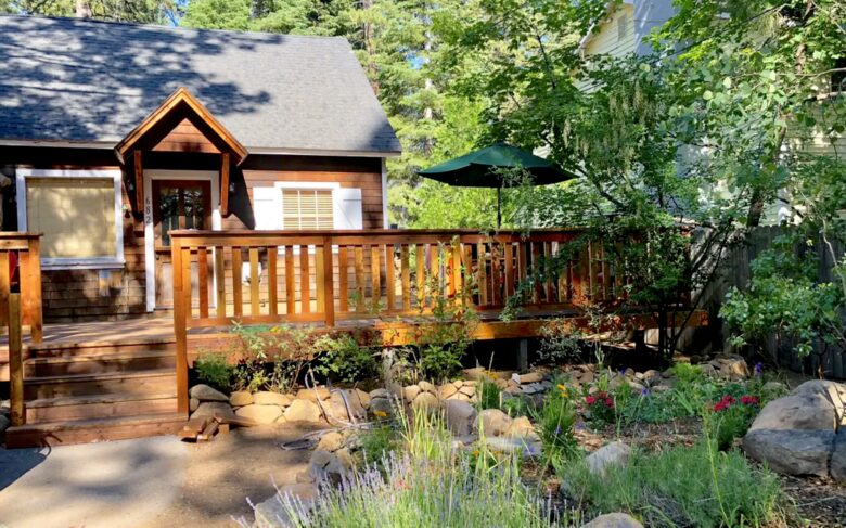 Cozy Tahoe Vista Cabin - Kings Beach, California
