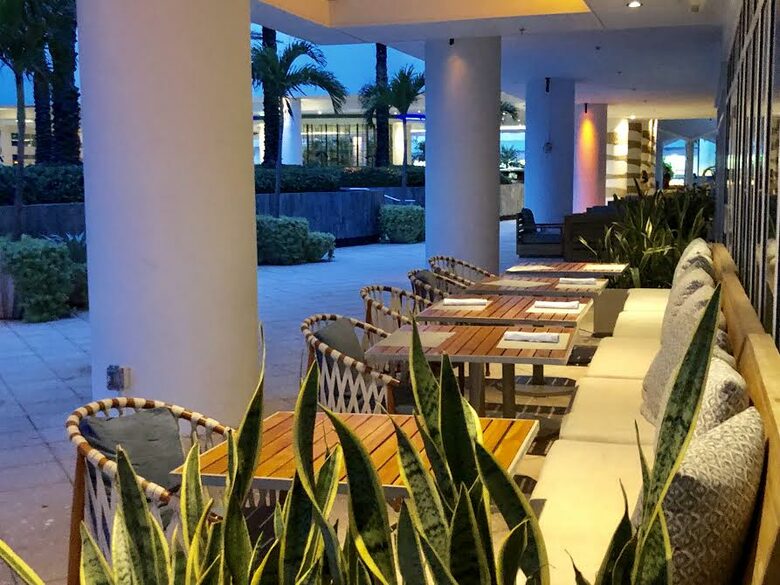 Ocean View Carillon Luxury Wellness Resort - Miami Beach, Florida