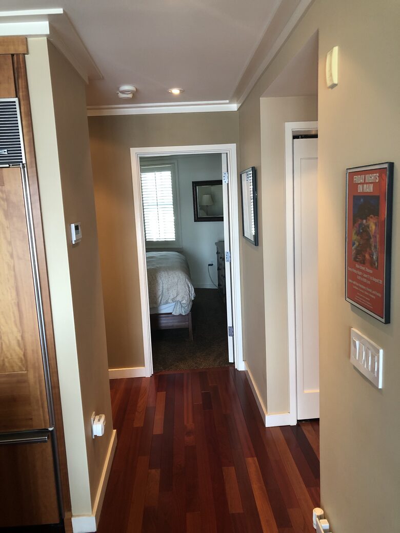 Waterfront Views in Downtown Tiburon - Tiburon, California