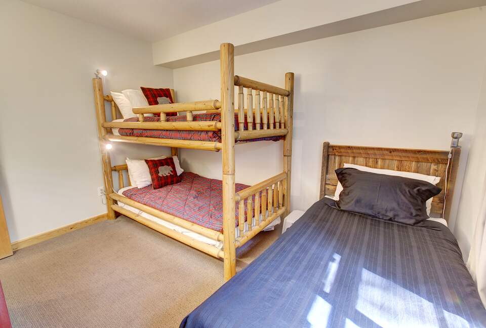 3 Bedroom Townhouse in Whistler Upper Village - Whistler, Canada