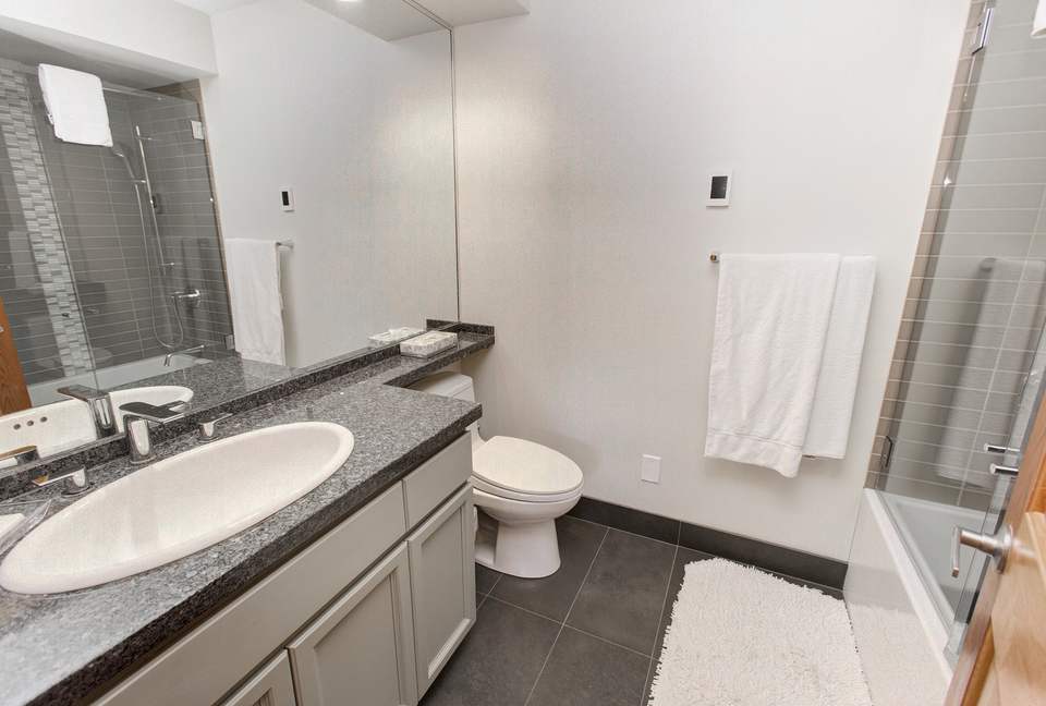 3 Bedroom Townhouse in Whistler Upper Village - Whistler, Canada