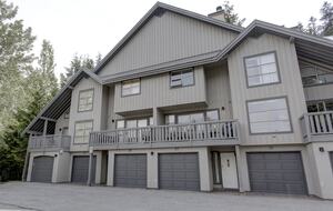 3 Bedroom Townhouse in Whistler Upper Village - Whistler, Canada