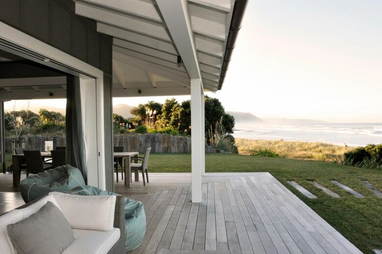 Airini Beach House - Waimarama, New Zealand