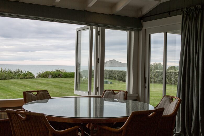 Airini Beach House - Waimarama, New Zealand