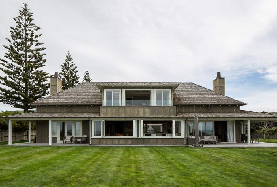 Airini Beach House - Waimarama, New Zealand