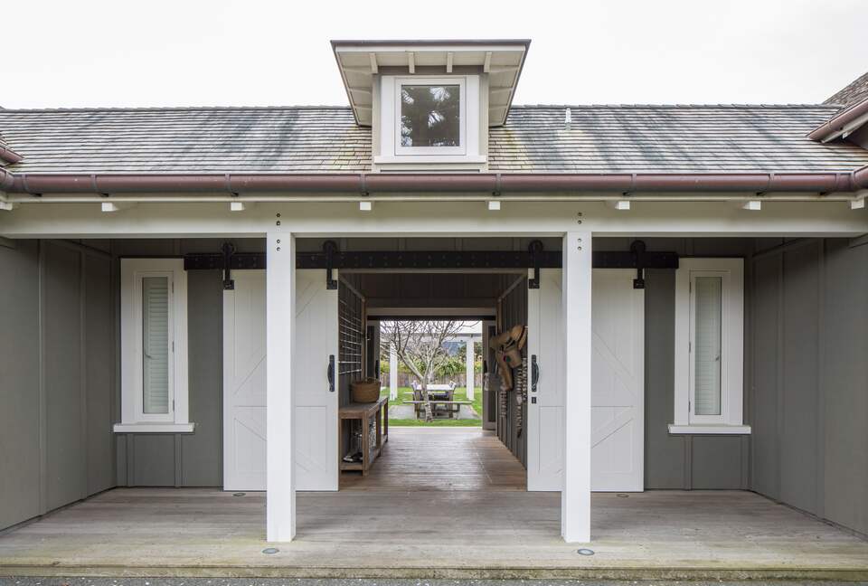 Airini Beach House - Waimarama, New Zealand