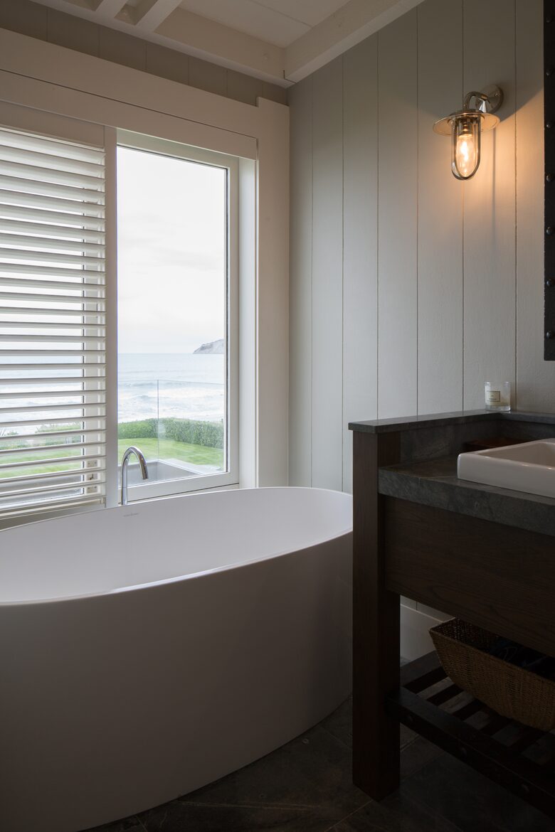 Airini Beach House - Waimarama, New Zealand