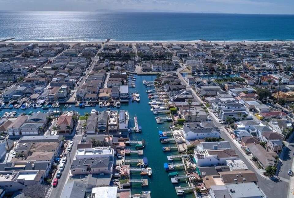 On The Water Newport Beach - Newport Beach, California