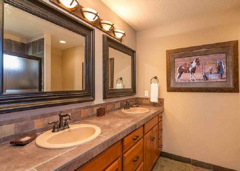 White Elm - Sunriver, Oregon