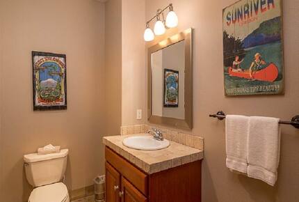 White Elm - Sunriver, Oregon