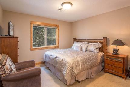 White Elm - Sunriver, Oregon