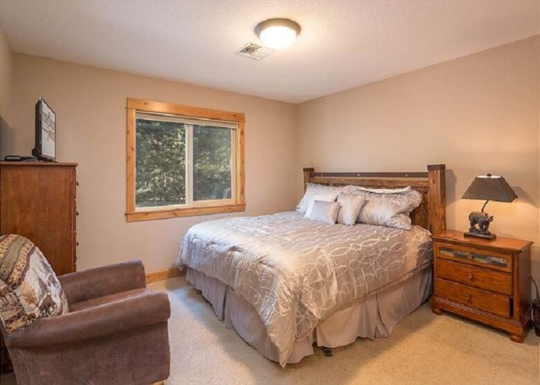 White Elm - Sunriver, Oregon