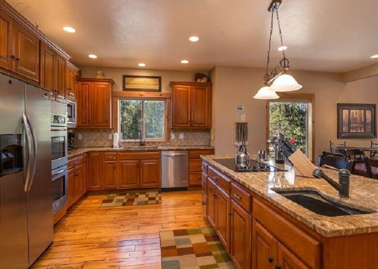 White Elm - Sunriver, Oregon