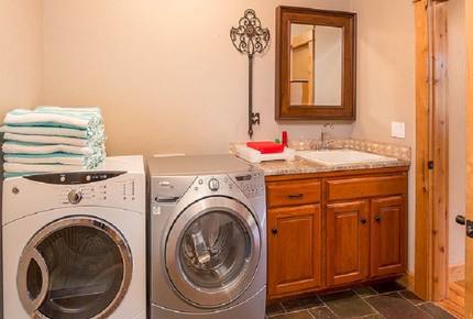 White Elm - Sunriver, Oregon