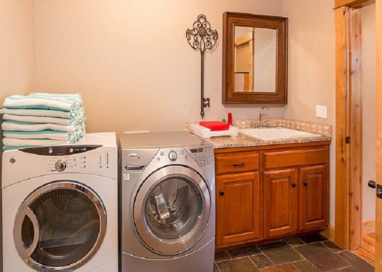 White Elm - Sunriver, Oregon