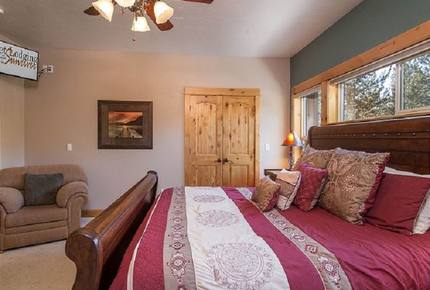 White Elm - Sunriver, Oregon