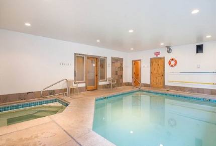 White Elm - Sunriver, Oregon