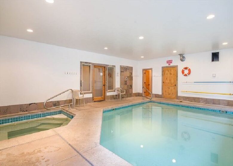 White Elm - Sunriver, Oregon