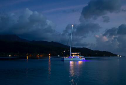 TradeWinds 60ft 5 Cabin Crewed Catamaran Luxury Class - French Polynesian Sailing Vacation - Raiatea island, French Polynesia