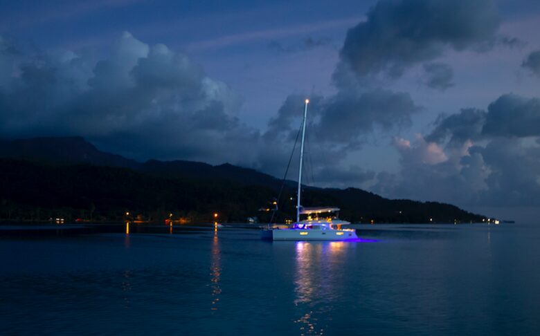TradeWinds 60ft 5 Cabin Crewed Catamaran Luxury Class - French Polynesian Sailing Vacation - Raiatea island, French Polynesia