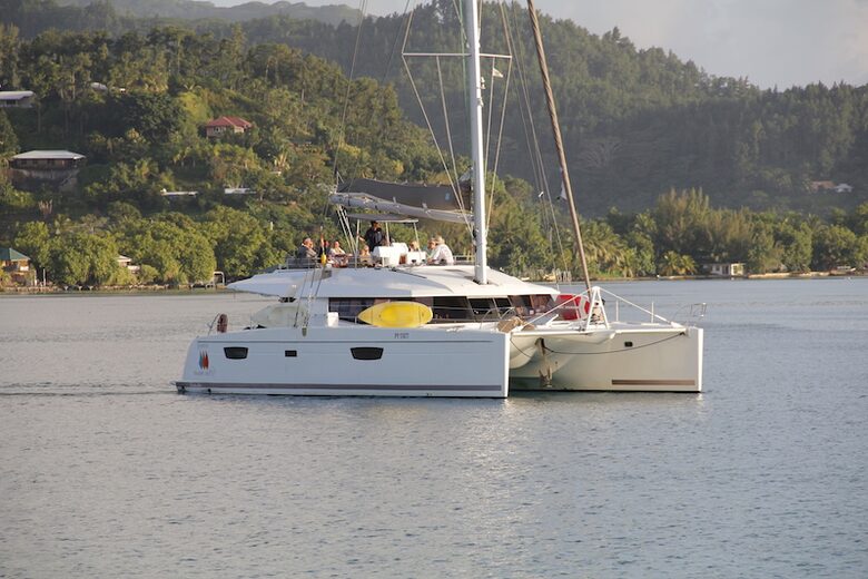 TradeWinds 60ft 5 Cabin Crewed Catamaran Luxury Class - French Polynesian Sailing Vacation - Raiatea island, French Polynesia