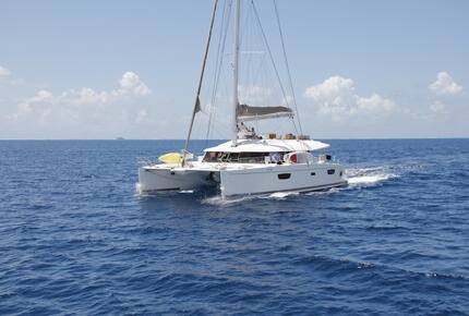 TradeWinds 60ft 5 Cabin Crewed Catamaran Luxury Class - French Polynesian Sailing Vacation - Raiatea island, French Polynesia