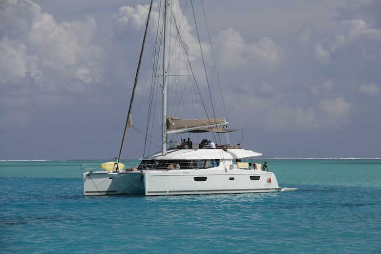 TradeWinds 60ft 5 Cabin Crewed Catamaran Luxury Class - French Polynesian Sailing Vacation - Raiatea island, French Polynesia