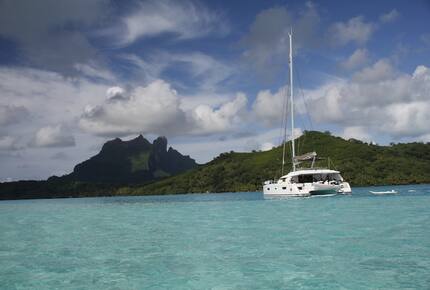 TradeWinds 60ft 5 Cabin Crewed Catamaran Luxury Class - French Polynesian Sailing Vacation - Raiatea island, French Polynesia