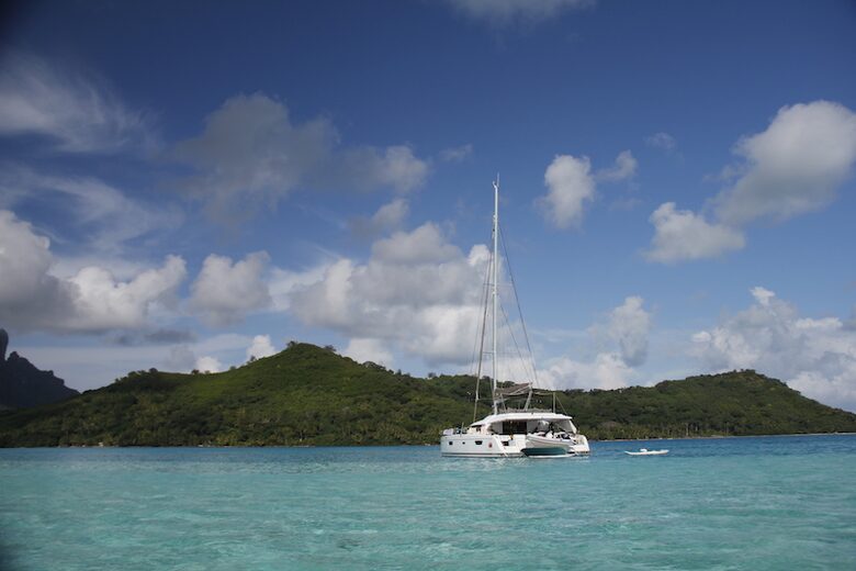 TradeWinds 60ft 5 Cabin Crewed Catamaran Luxury Class - French Polynesian Sailing Vacation - Raiatea island, French Polynesia