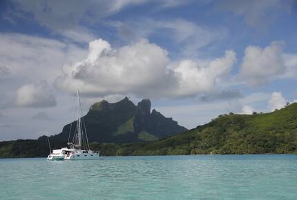 TradeWinds 60ft 5 Cabin Crewed Catamaran Luxury Class - French Polynesian Sailing Vacation - Raiatea island, French Polynesia