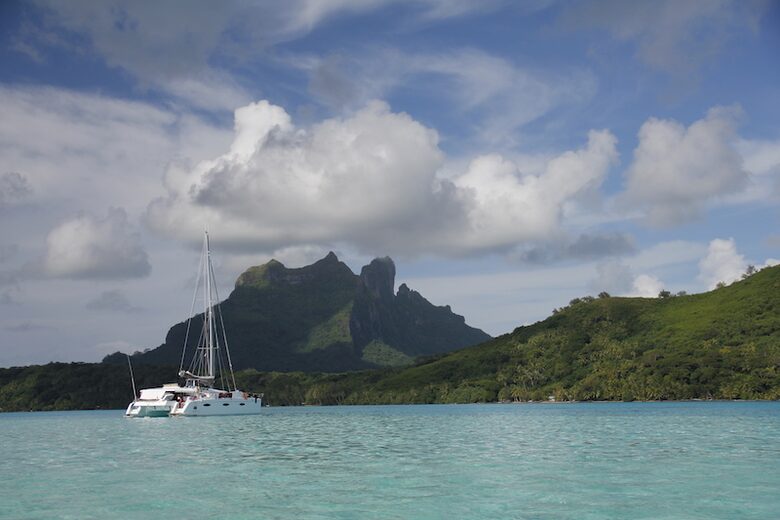 TradeWinds 60ft 5 Cabin Crewed Catamaran Luxury Class - French Polynesian Sailing Vacation - Raiatea island, French Polynesia