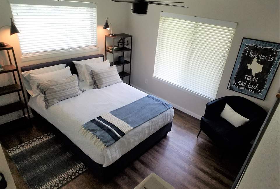 The Stonehouse at Canyon Lake - Canyon Lake, Texas