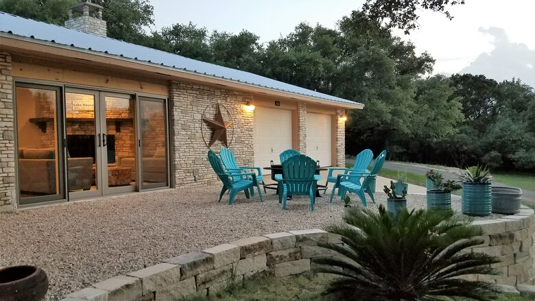 The Stonehouse at Canyon Lake - Canyon Lake, Texas