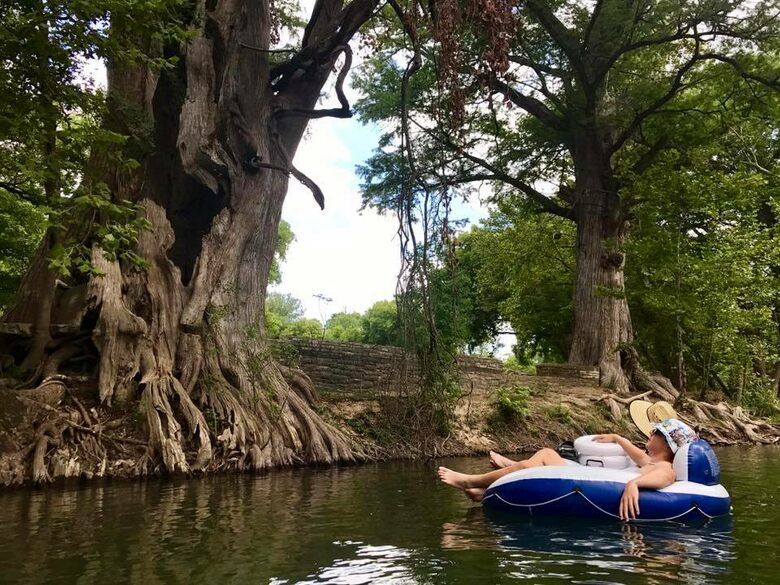 The Stonehouse at Canyon Lake - Canyon Lake, Texas