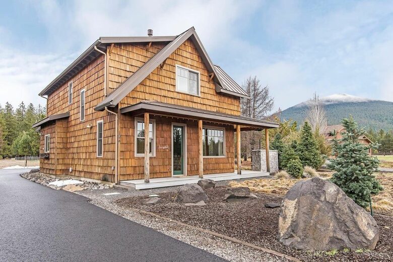 Sherman Cottage - Camp Sherman, Oregon